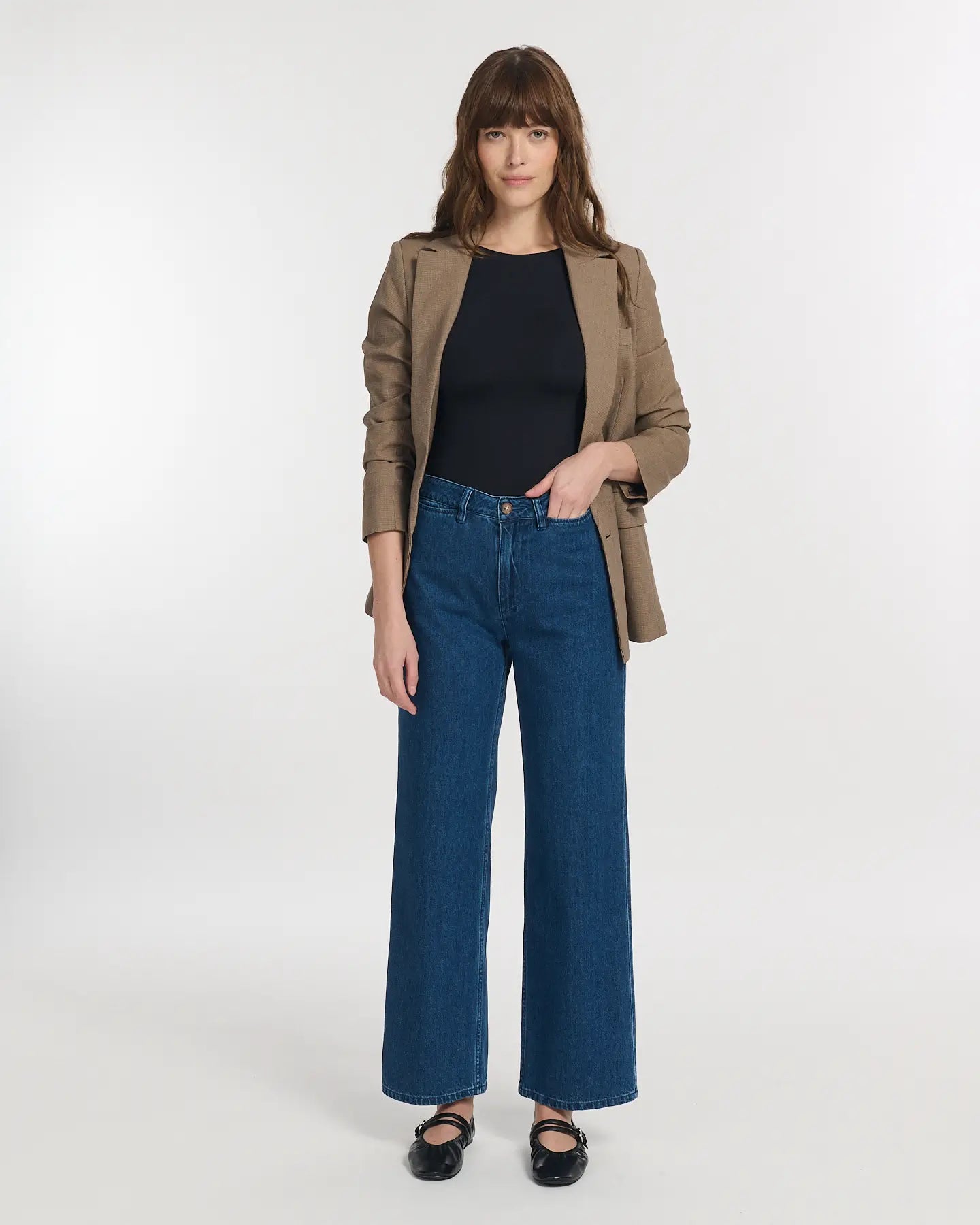 Labdip : La marque qui réinvente le jean large pour les femmes modernes
