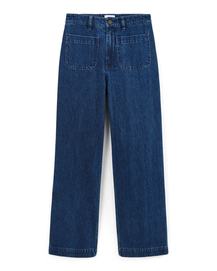 Jean en denim 100 % coton bleu foncé, coupe droite et large, avec poches plaquées sur l'avant pour femme, offrant un confort adapté à toutes les morphologies.