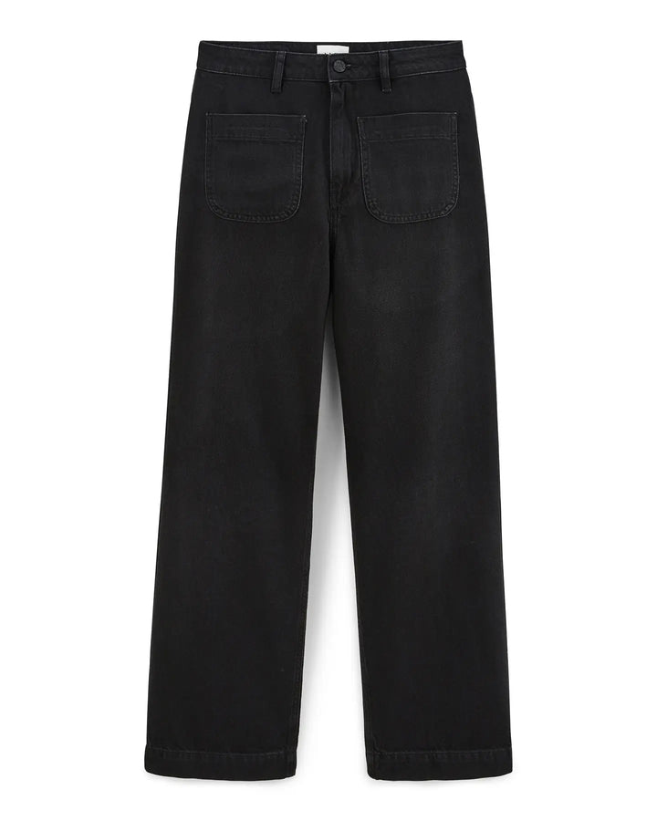 Jean large pour femme en denim épais 100% coton de couleur gris foncé avec deux grandes poches avant et coupe droite confortable.