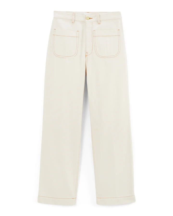 Jean femme en denim écru clair, coupe large et droite, tissu 100 % coton avec surpiqûres contrastantes, idéal pour un style décontracté et estival.