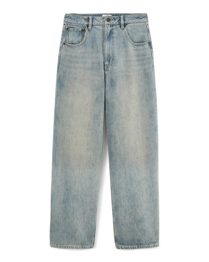 Jean pour femme en denim 100 % coton, couleur bleu délavé clair, coupe droite et large offrant un confort adapté à toutes les morphologies.