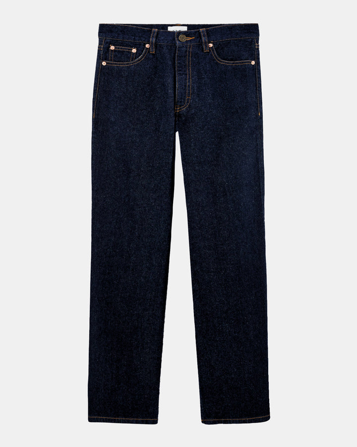 Jean droit en denim bleu foncé, 100% coton, coupe classique et ajustée, offrant confort et élégance pour toutes les morphologies féminines.